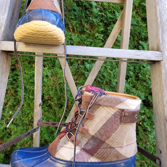 Upcycled duck boots - Picture 4 of 9